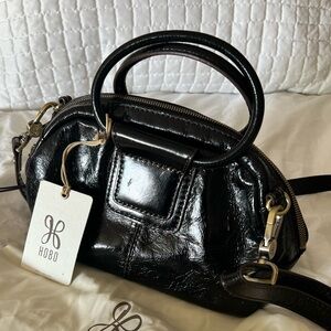 Hobo Sheila Zip Top Small Crossbody - NWT - never used